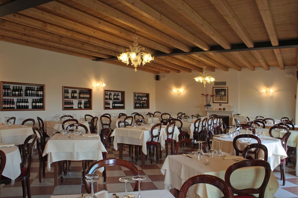 Locanda Al Ponte De Fero 예솔로 외부 사진